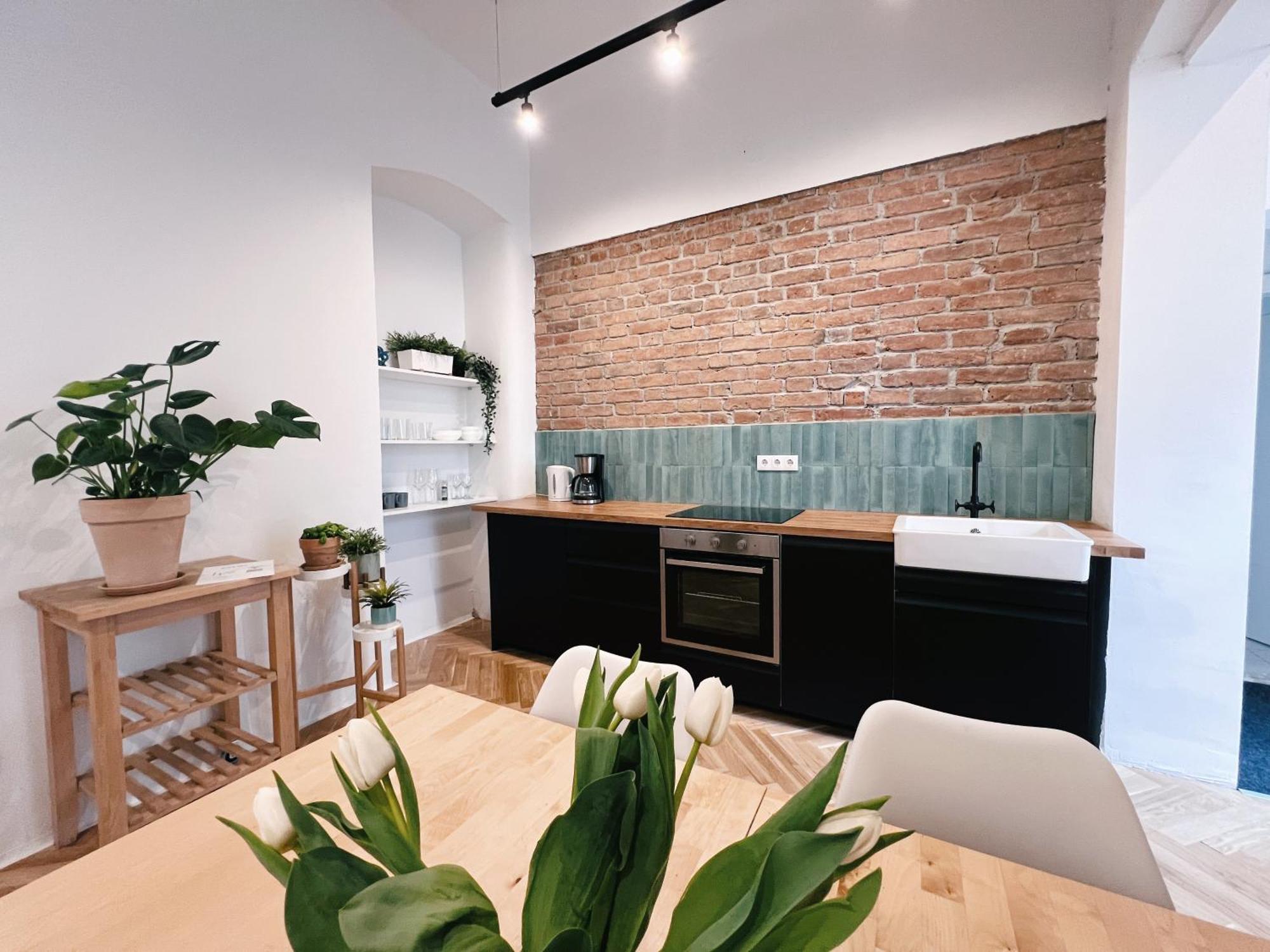Central Loft Apartment Near Belvedere Castle Виена Екстериор снимка
