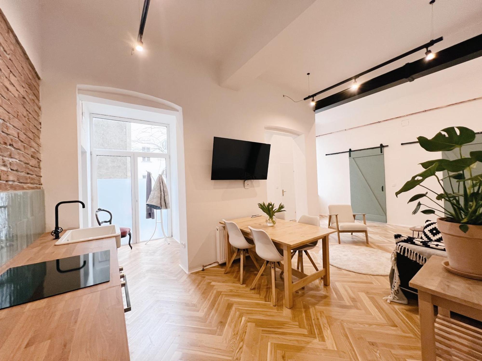 Central Loft Apartment Near Belvedere Castle Виена Екстериор снимка