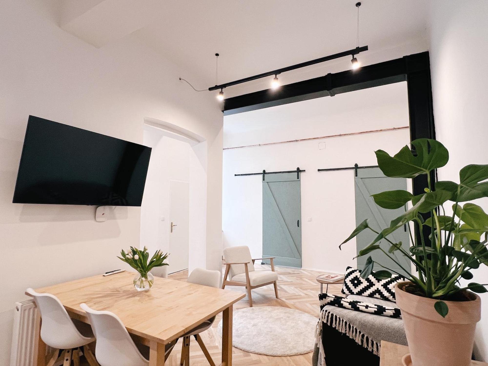 Central Loft Apartment Near Belvedere Castle Виена Екстериор снимка